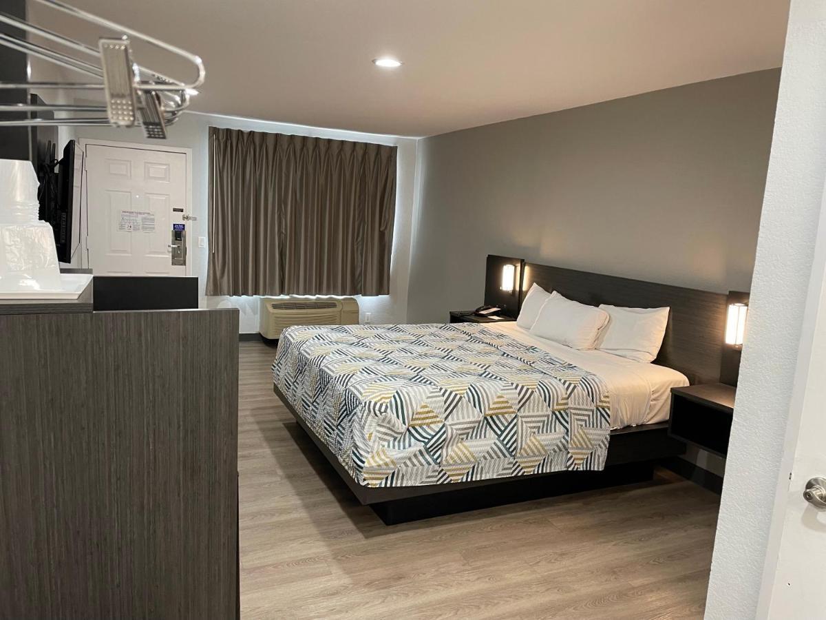 Hotel 6-san Diego, Ca - Southbay Chula Vista